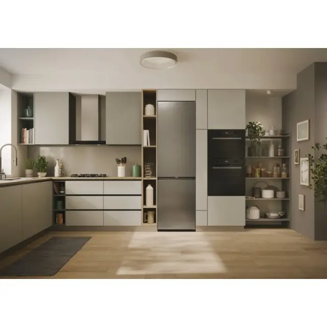 Samostojeći hladnjak Candy ECN2CQTEX206-9