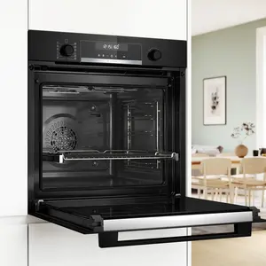 Ugradbena pećnica Bosch HBG578EB3-1